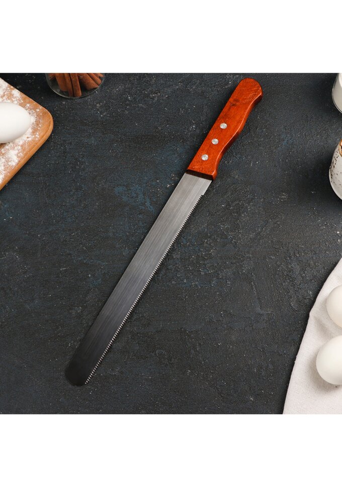 Нож для бисквита мелкие зубцы, ручка дерево, рабочая поверхность 25 см. (Китай)(5099)