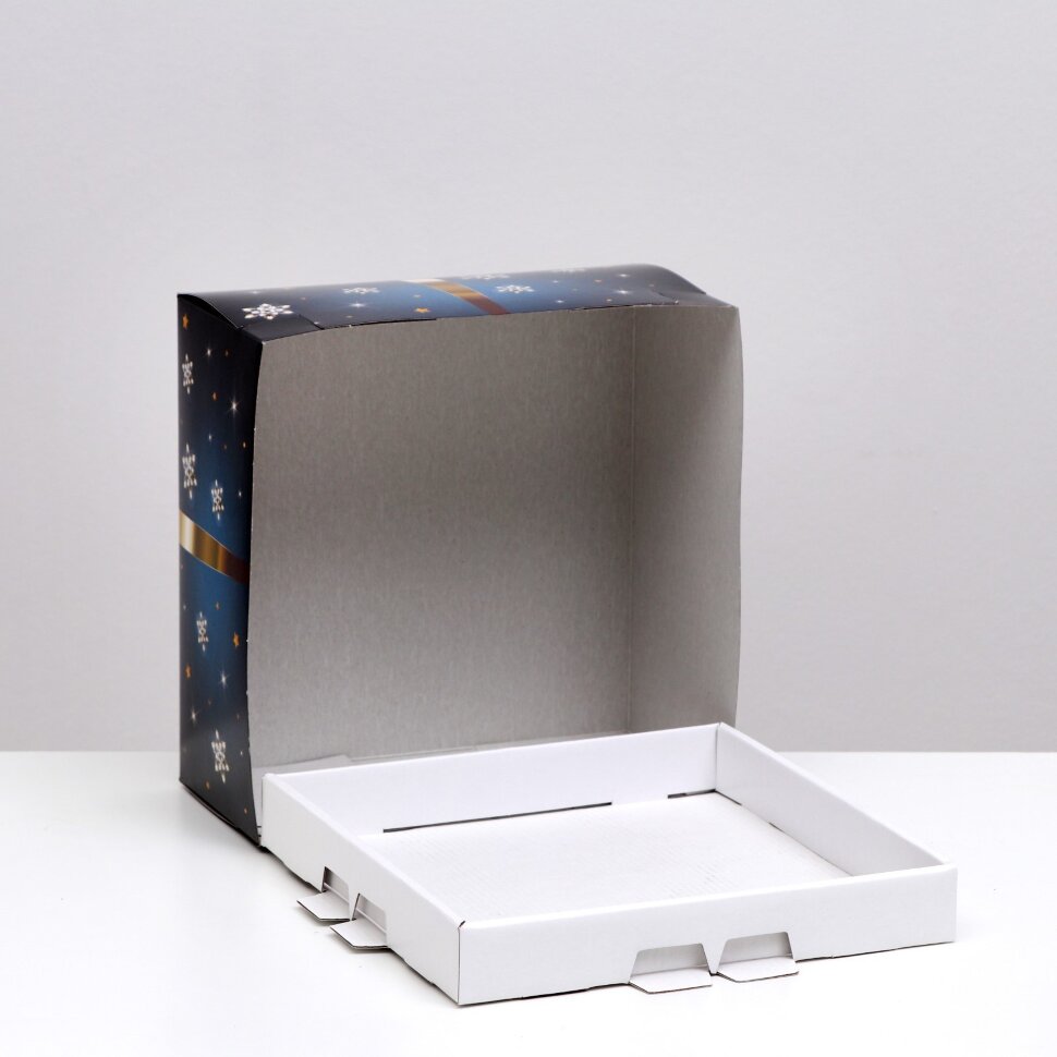 Коробка для торта Золотой бант, 24 х 24 х 12 см, 1,5 кг.(Россия)(5285)