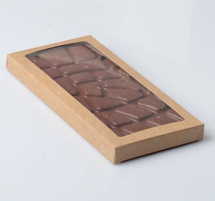 Подарочная коробка под плитку шоколада, 17.1х8х1.4 см., цвета в ассортименте. (Россия)