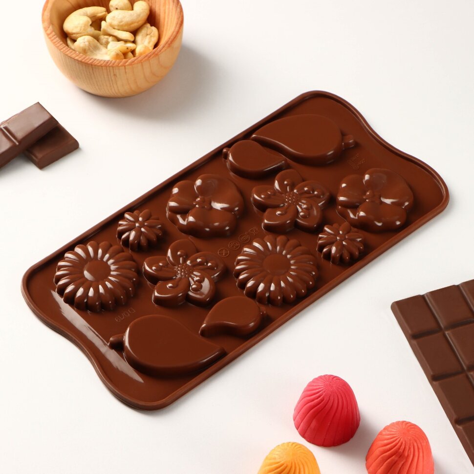 Форма силиконовая для шоколада «Цветение», 12 ячеек.(Китай)(6161)