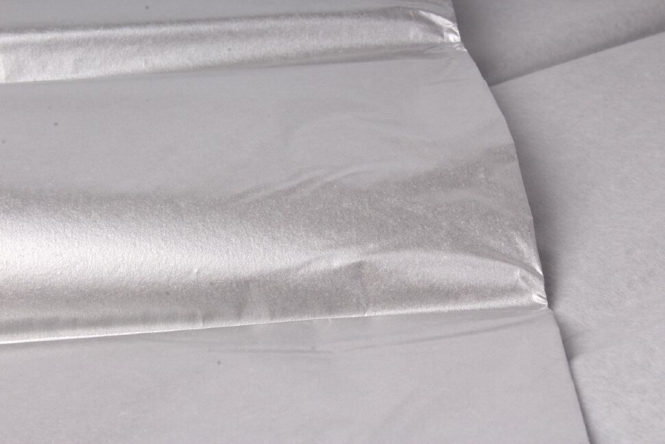 Бумага упаковочная тишью, серебро, 50х66 см. 1 лист.(Россия)
