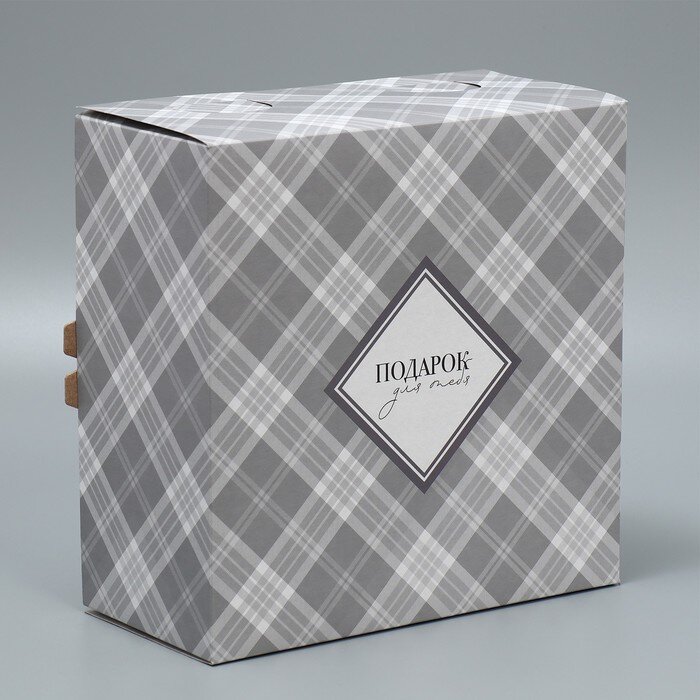 Коробка под торт, кондитерская упаковка «Подарок», 24 х 24 х 12 см, 1.5 кг.(Россия)(4523)