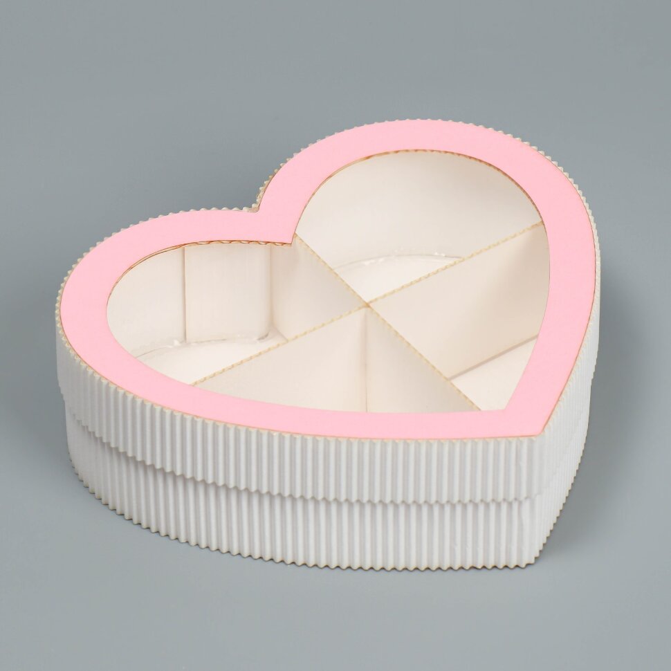 Коробка подарочная «Сердце», розовая 18 х 16,5 х 5 см.(Россия)(9164)